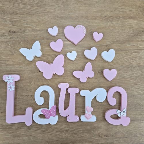 "Laura" stílusú dekor betűk bármilyen névvel