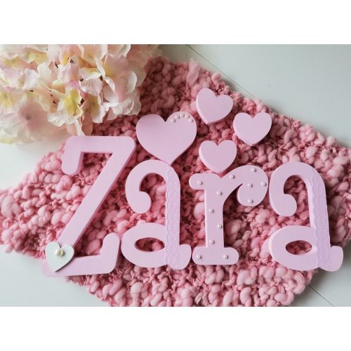 "Zara" minimál stílusú dekor betűk bármilyen névvel! 