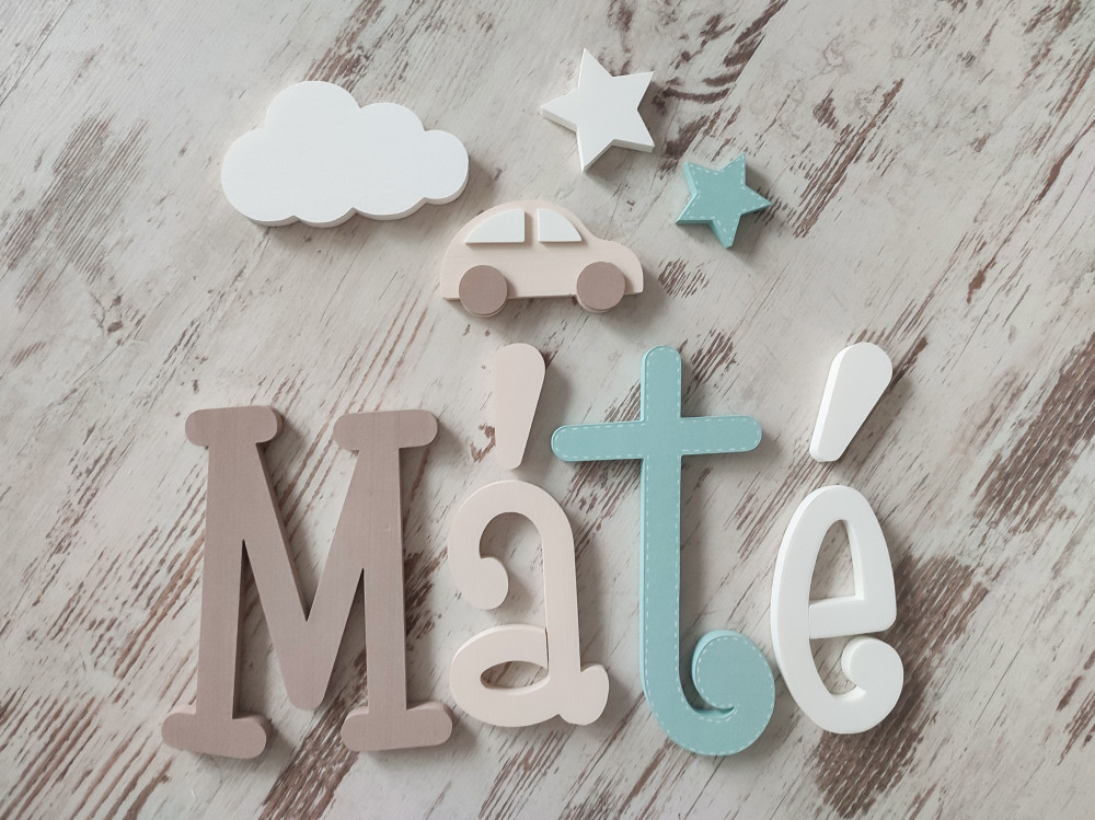"Máté" minimál stílusú dekor betűk bármilyen névvel és színben! 